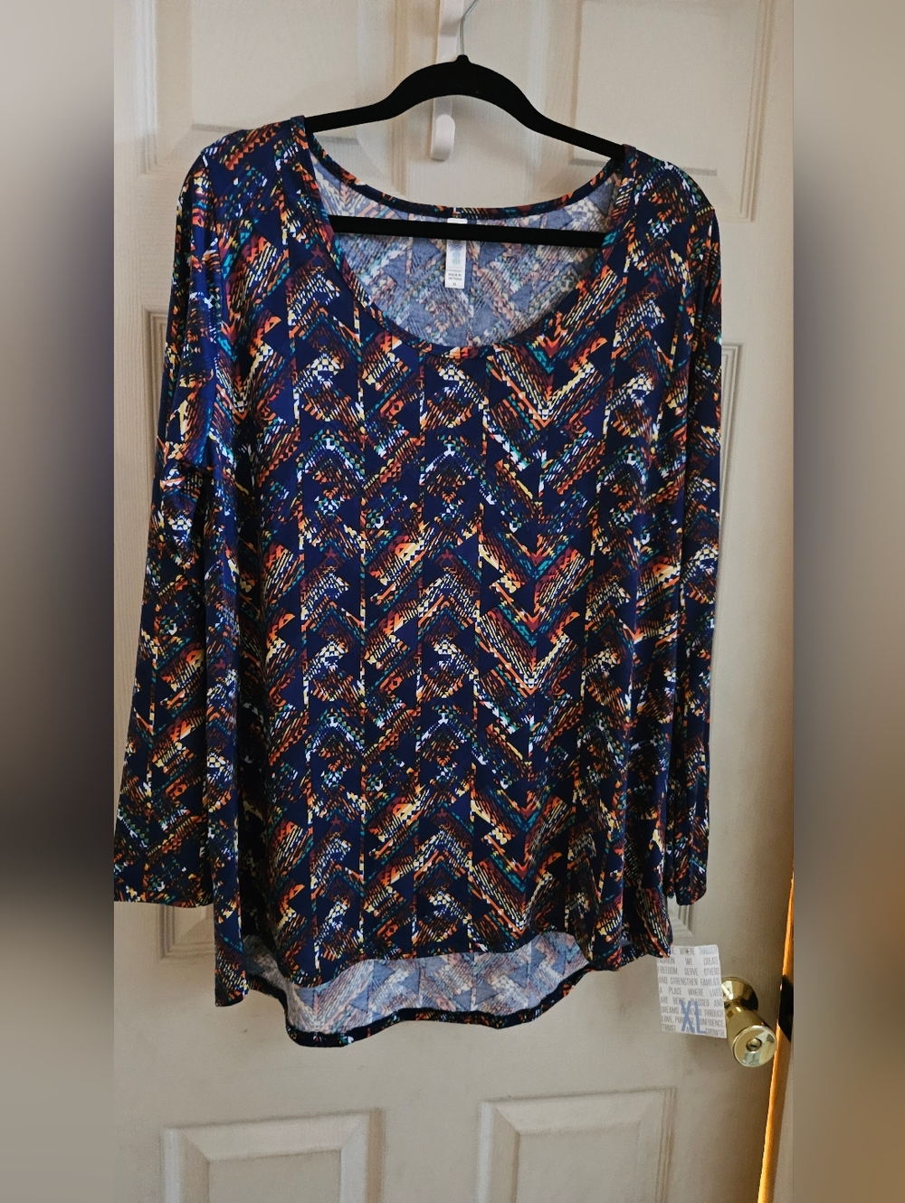 LuLaRoe Multicolor Lynnae Shirt Size XL brand new with Tags nwt Blouse